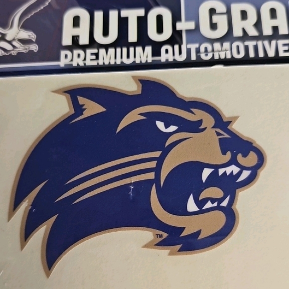 Western Carolina Catamounts GRANDPARENT Car Decal - NIP - Picture 3 of 4